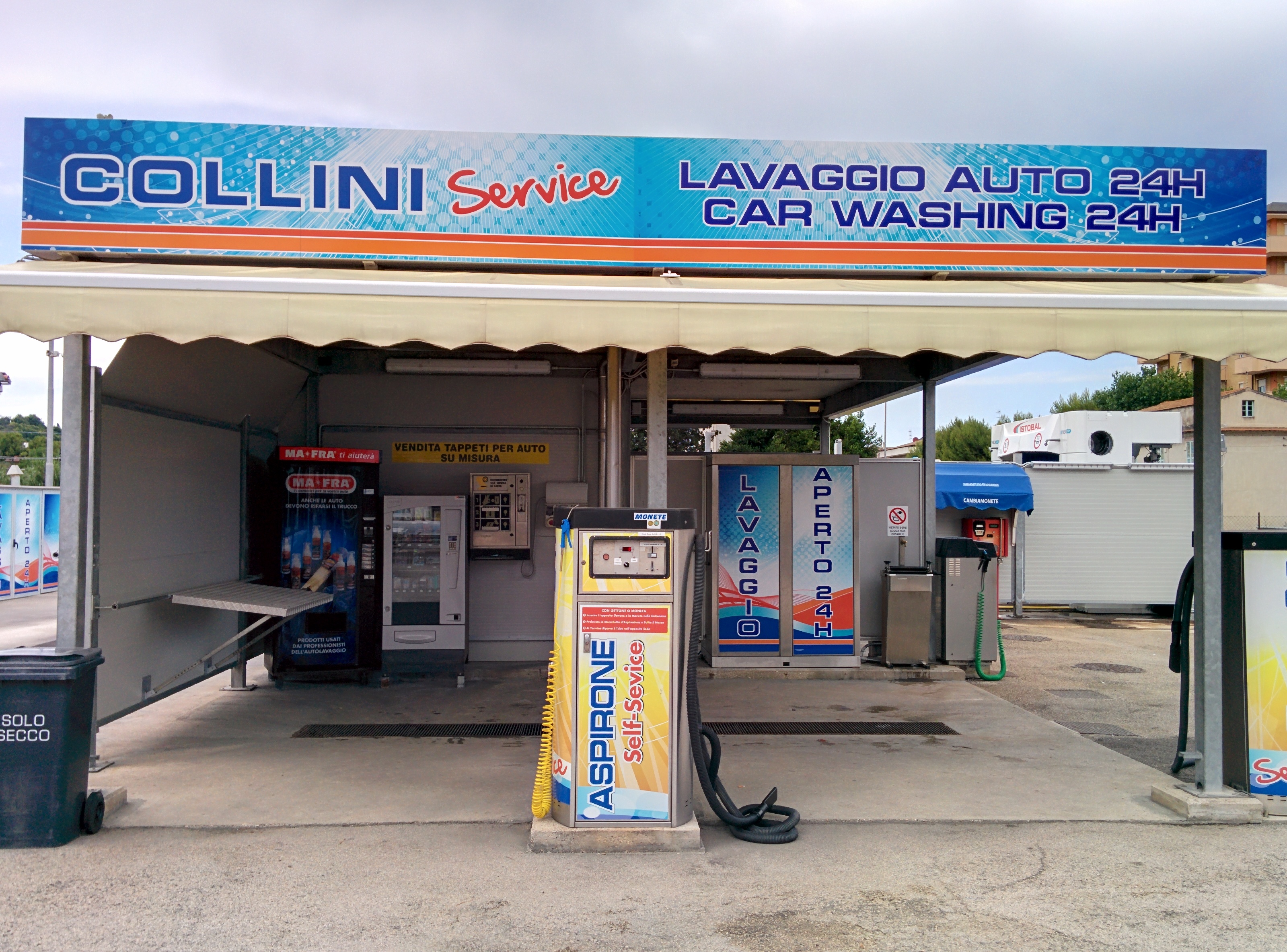 Lavaggio auto 24h / Car washing 24h